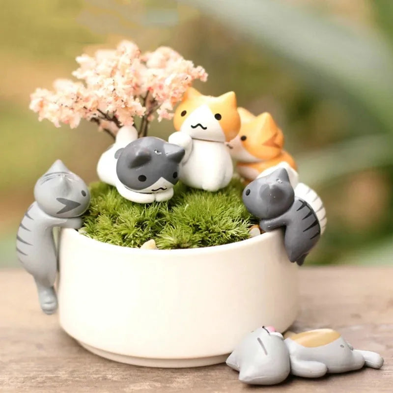 Charming Lucky Cat Miniatures – Perfect for Home & Garden Decor