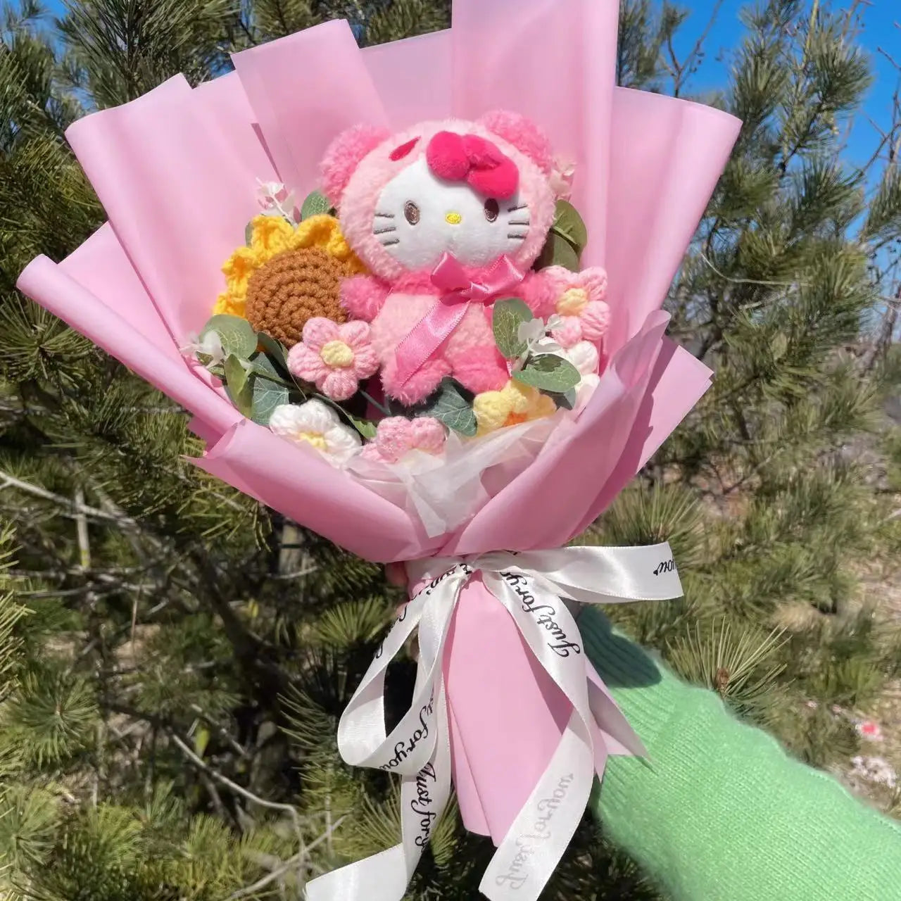 Kawaii Hello Kitty Cat Dolls with Artificial Flowers – Perfect Gift Bouquets - Image 30